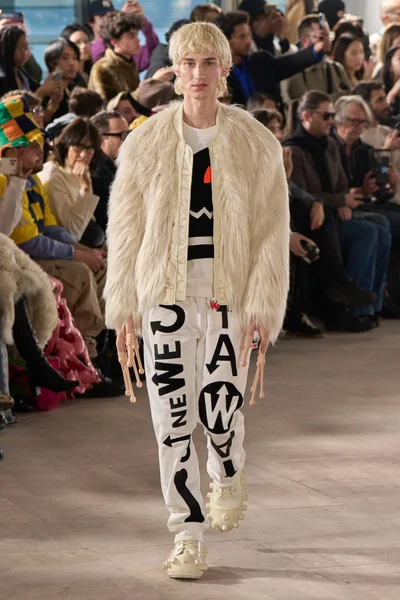 Look 13